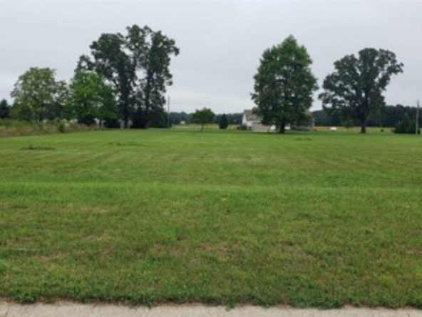 Plot for sale in N Lake Road